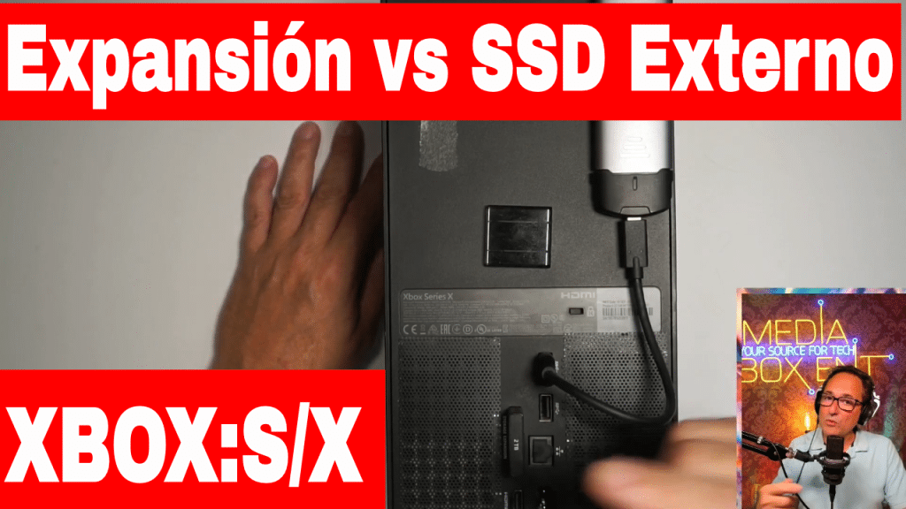 Comparación entre tarjeta de expansión de Xbox Series X y SSD externo.